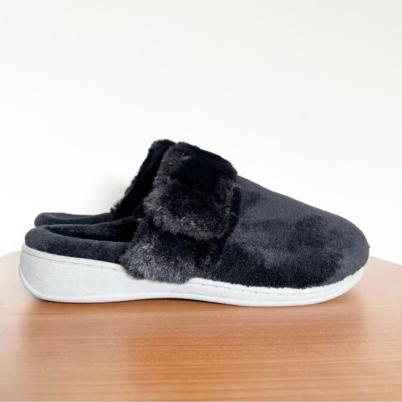 Vionic Black Adjustable Slipper with Orthotic Arch Support - Marielle size 5 - Picture 1 of 7